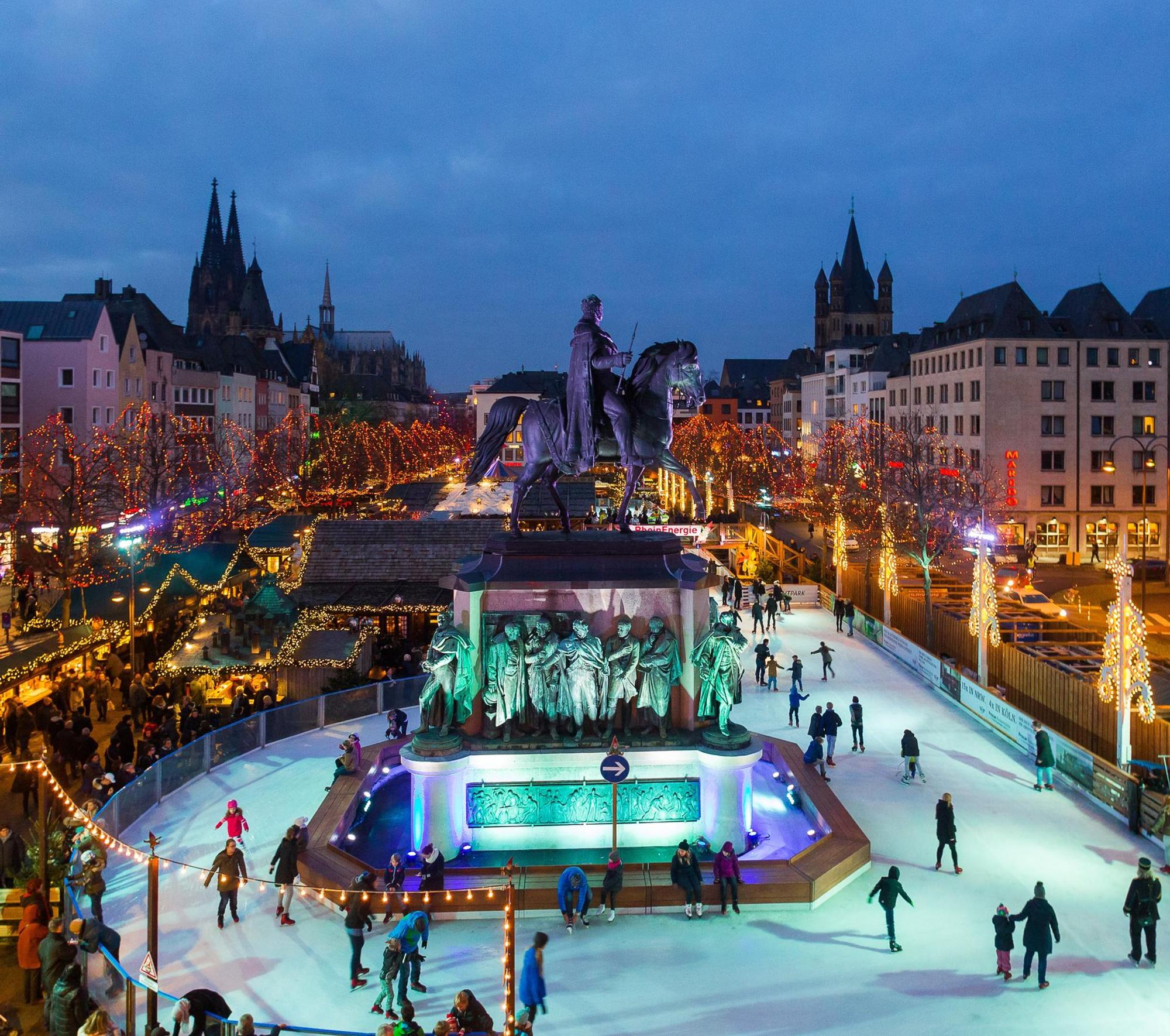 Weihnachtsmarkt Heumarkt Schmülgen