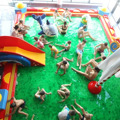 20221030-que-Grusel-Schwimmen_09