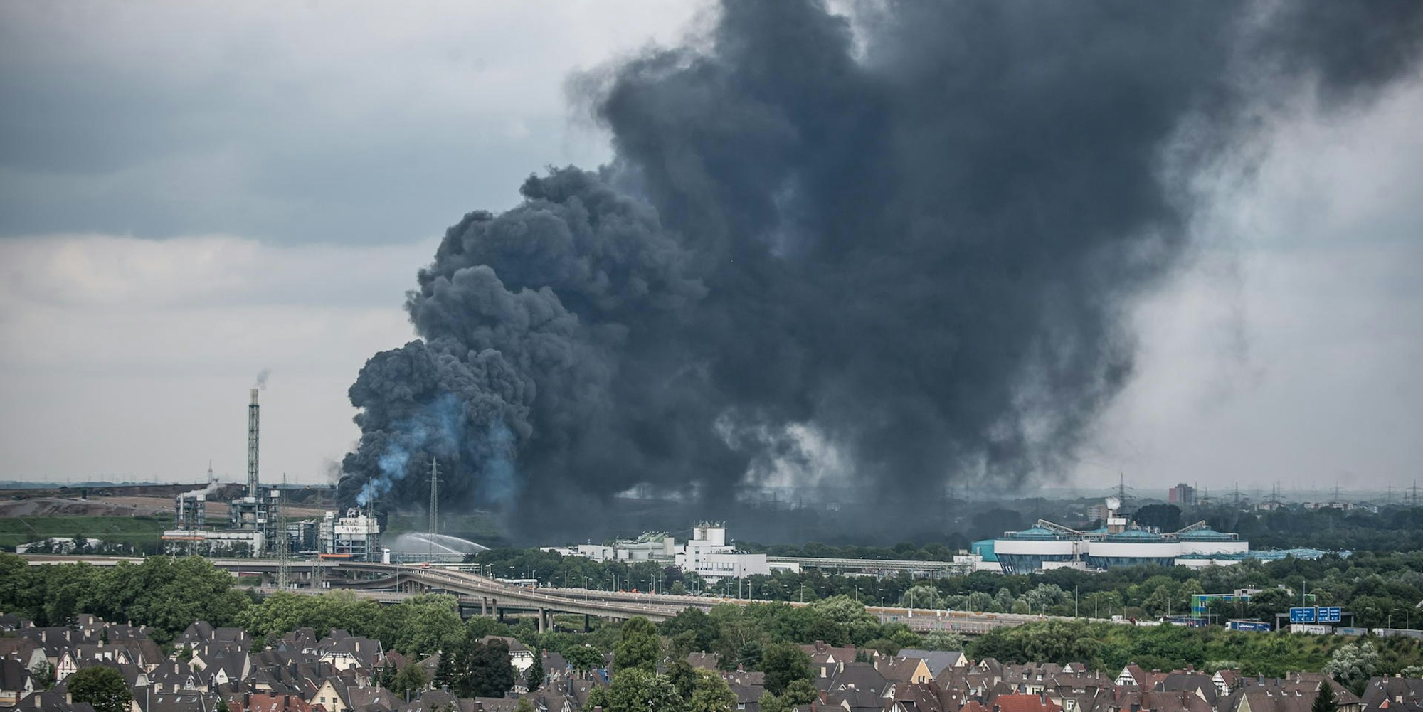 EXPLOSION_SONDERMUELLVERBRENNUNG_RLE_Leverkusen0727202_3