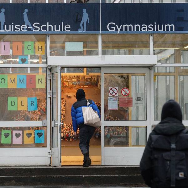 Königin-Luise-Gymnasium Köln dpa