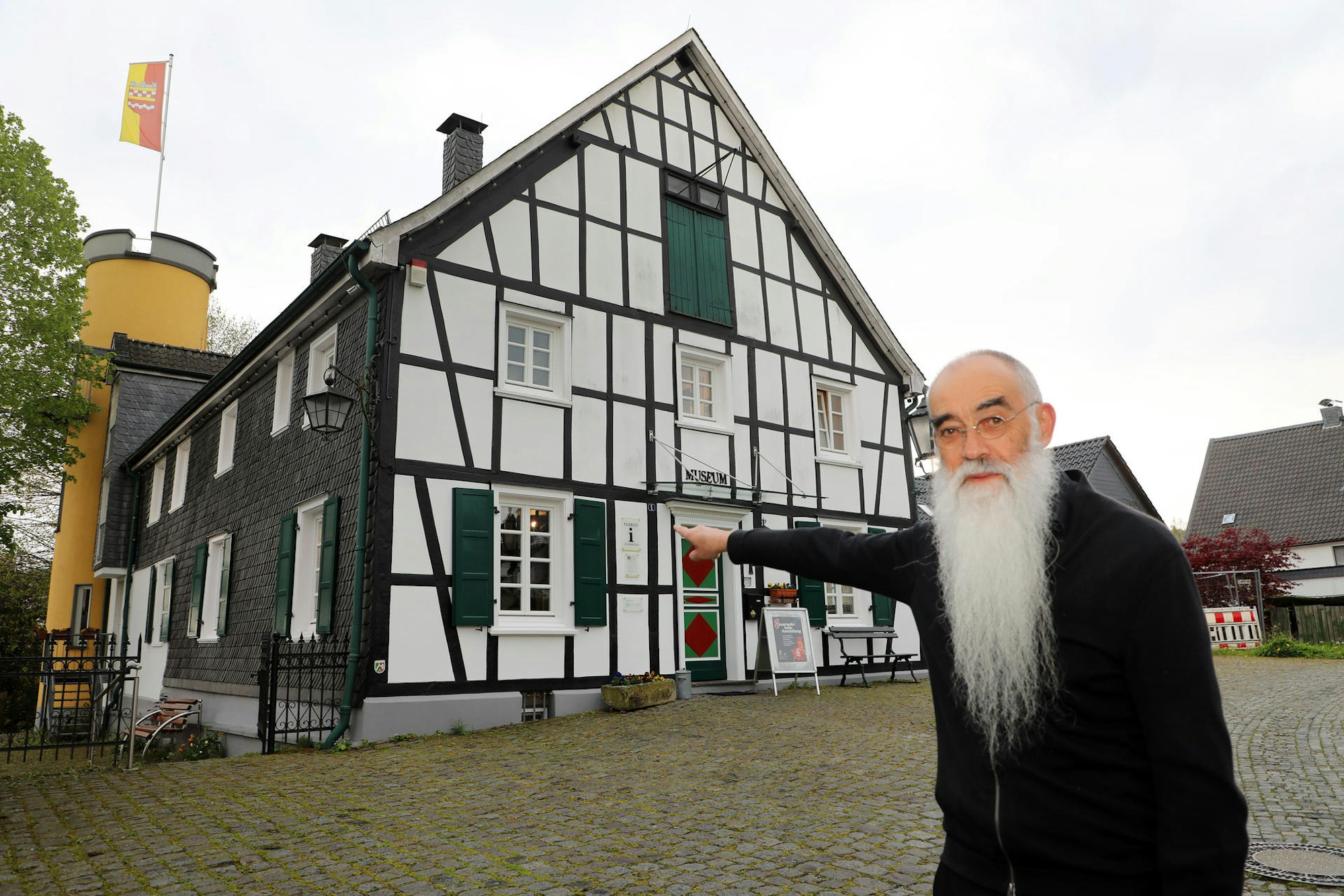 feuerundflammefachwerkhaus