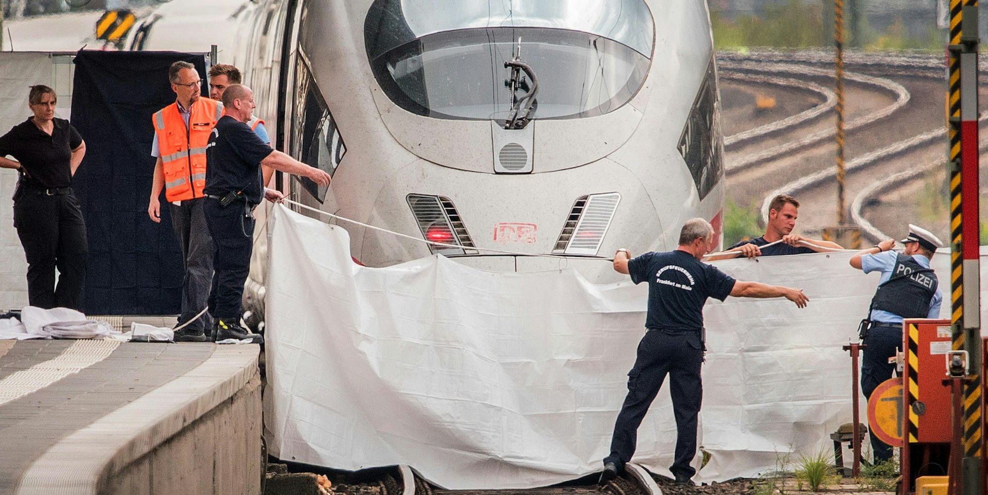 ICE Frankfurt Stoß