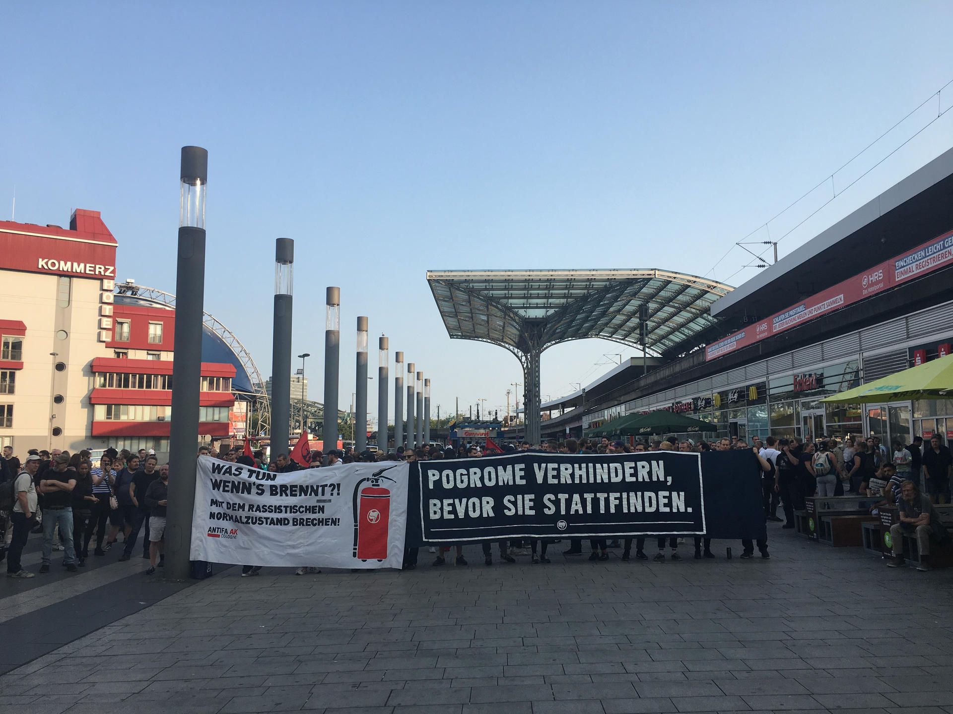 Linke Demo Hbf