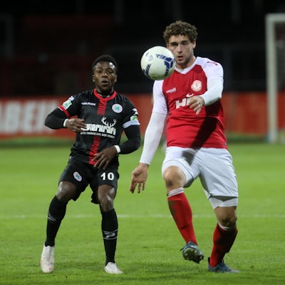 449A539B-45FF-4034-8383-AE18887703BB