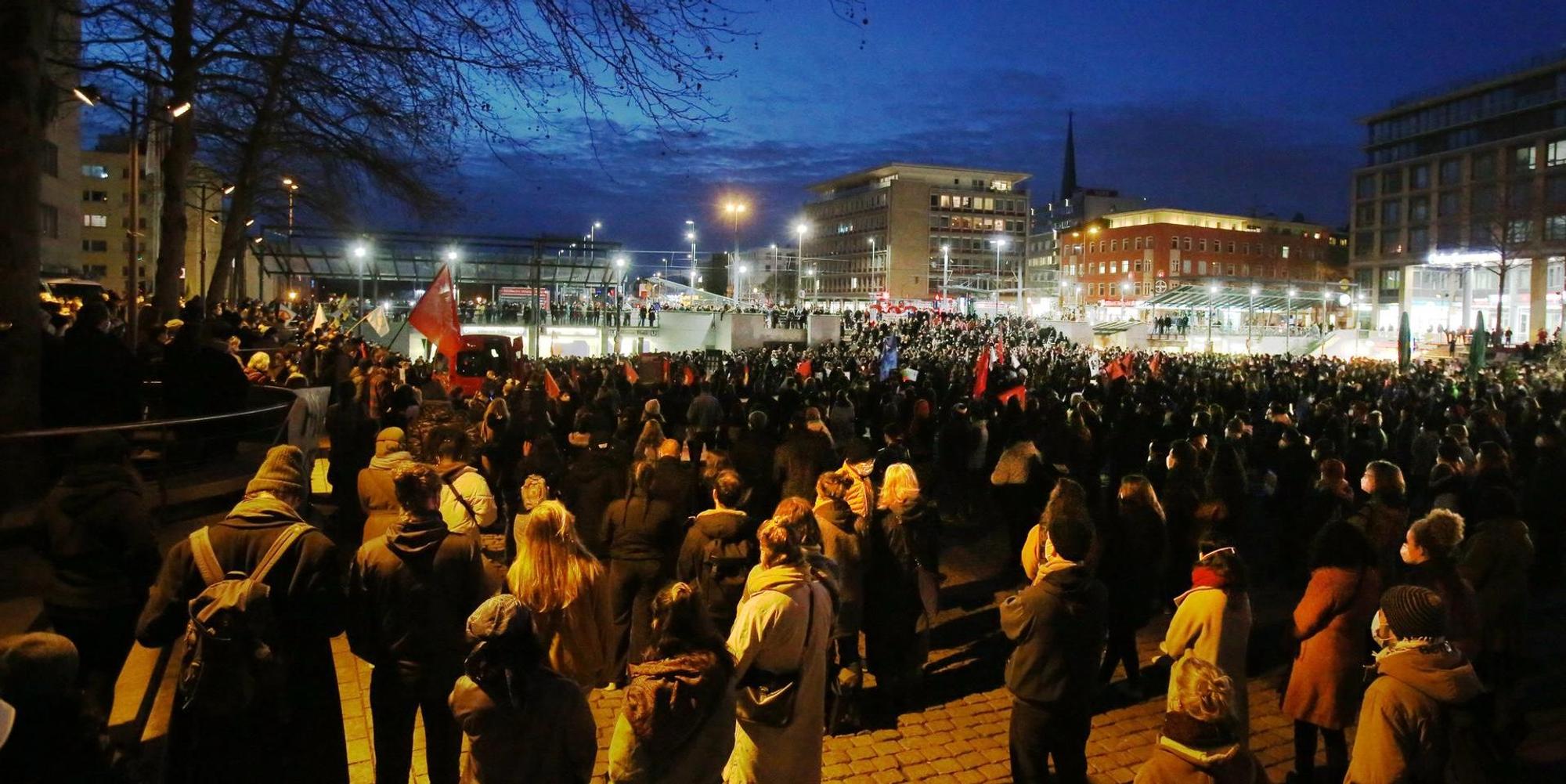 Mahnwache Wiener Platz