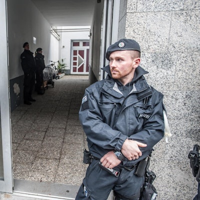 leverkusen-rocker-razzia--ALF_0221