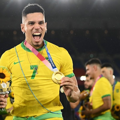 5F13C9BF-7F65-4288-95EC-9B88EA141A77