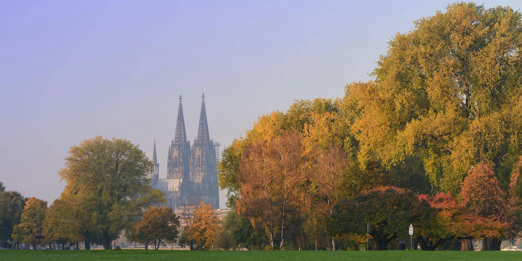 Herbst Dom imago imagebroker