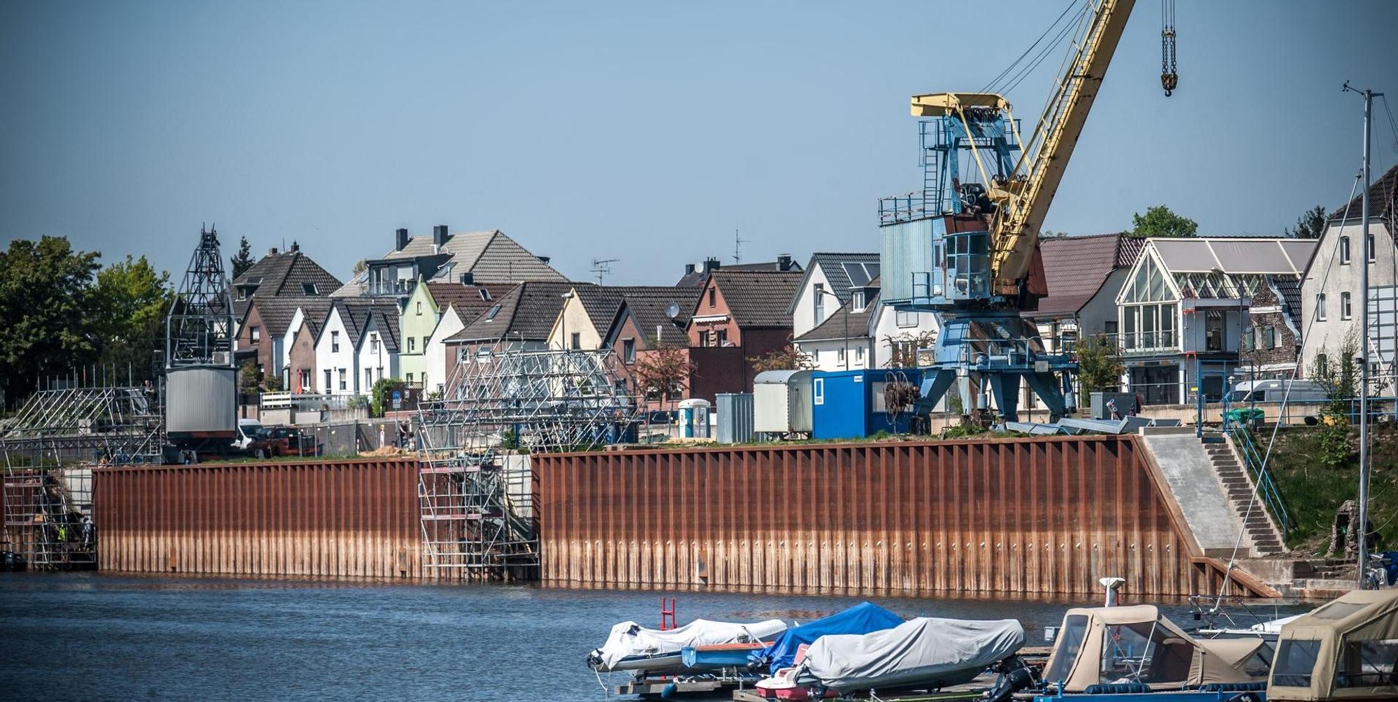 Kaimauer Hitdorf fertig