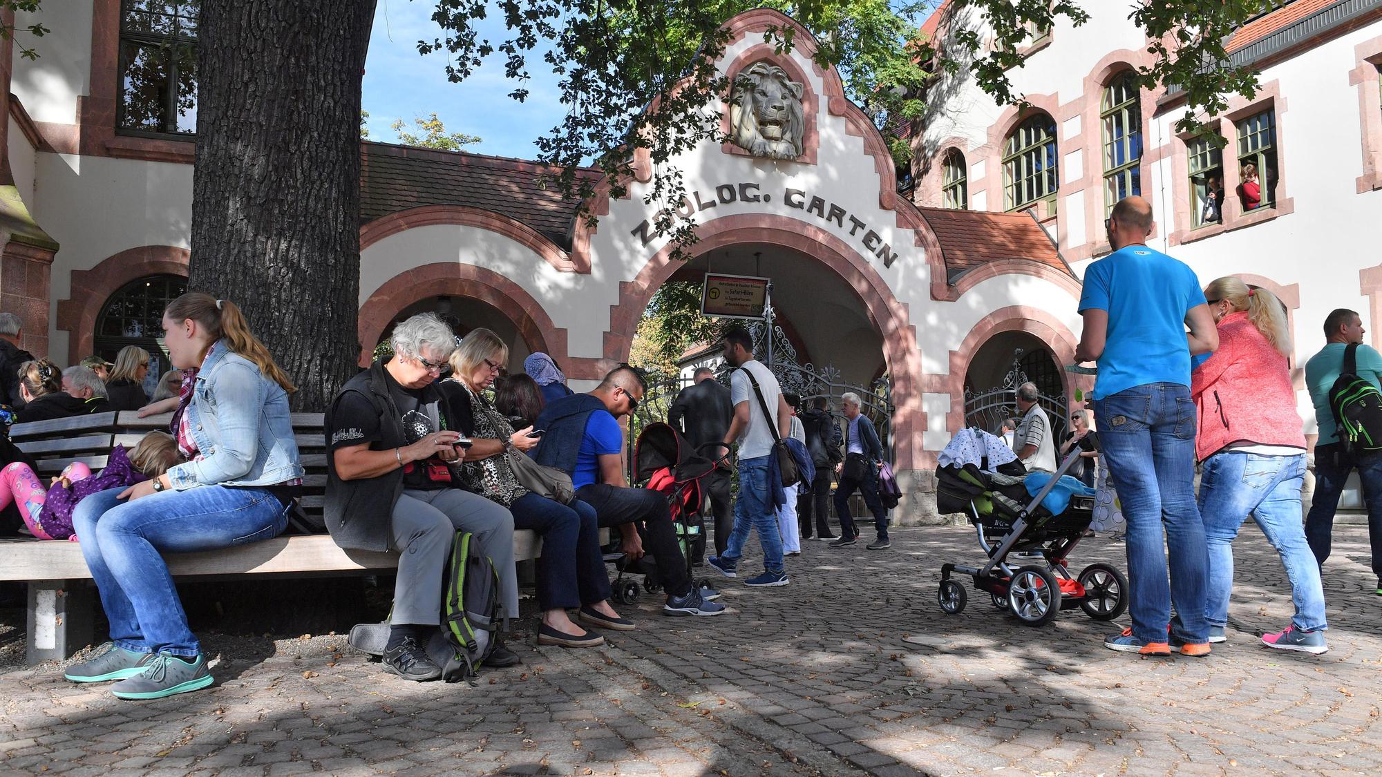 Zoo Leipzig von außen.