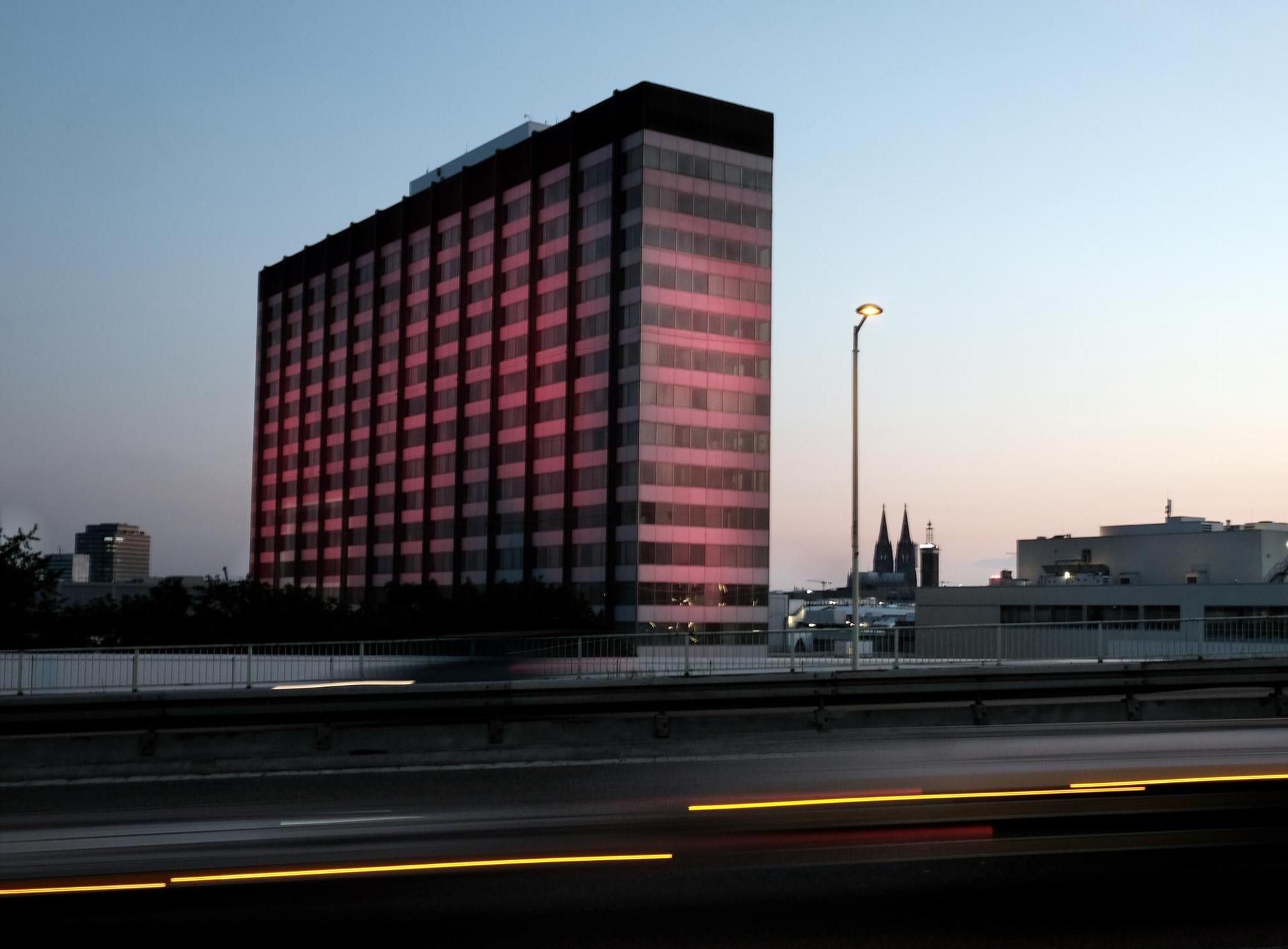 Messehochhaus_in_Rot
